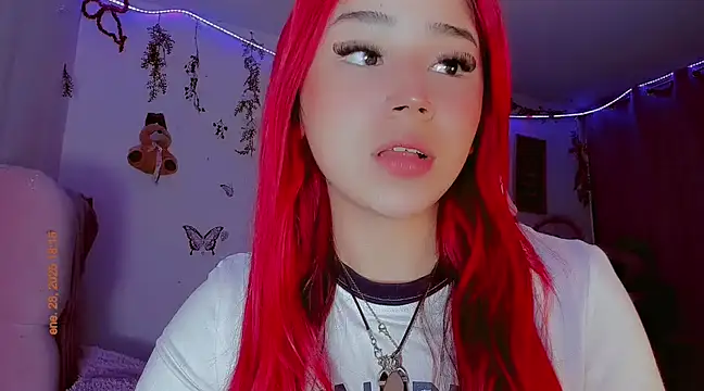 Snapshot of madisonx17 chatting on 28, 1, 2025 madisonx17 online show from 28, 1, 2025