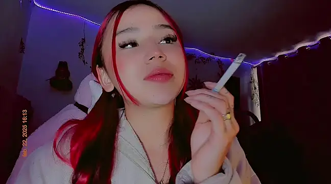 Snapshot of madisonx17 chatting on 22, 2, 2025 madisonx17 online show from 22, 2, 2025