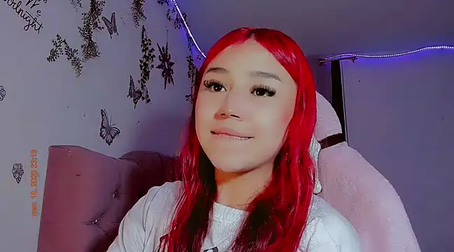 Snapshot of madisonx17 chatting on 19, 3, 2025 madisonx17 online show from 19, 3, 2025