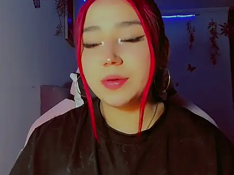 Snapshot of madisonx17 chatting on 17, 9, 2025 madisonx17 online show from 17, 9, 2025