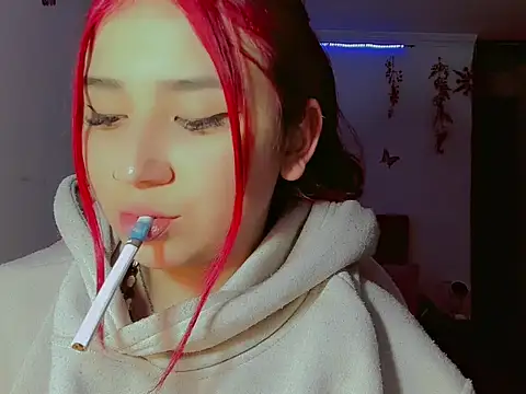 Snapshot of madisonx17 chatting on 30, 9, 2025 madisonx17 online show from 30, 9, 2025