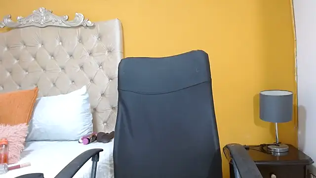 rousse sexyandhot online show from 2, 7, 2026