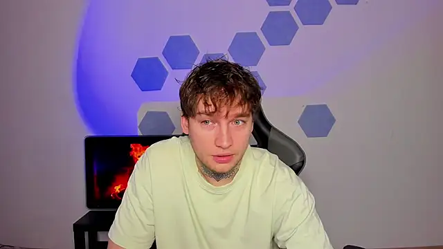 Chris Tyson online show from 12, 11, 2025