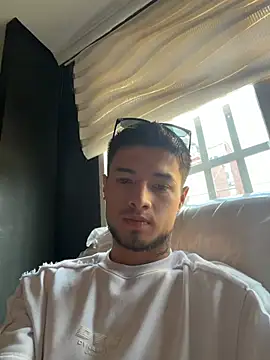EdwardRoss  online show from 25, 7, 2026