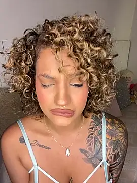 Arianabromw online show from 28, 11, 2025