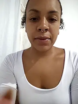 Julia Pretinha online show from 22, 3, 2026