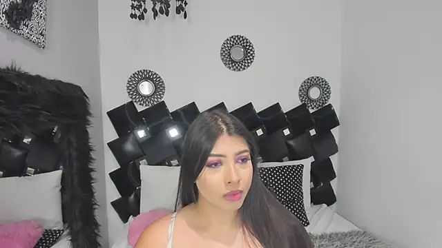 Miia Thompsonn online show from 28, 4, 2026