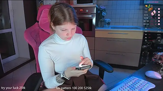 lil lia online show from 2, 12, 2024