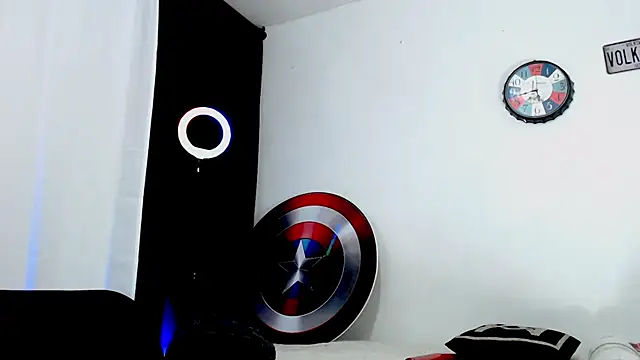 Antonywebb94 online show from 6, 7, 2026