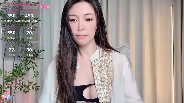 Snapshot of Ada-xixi chatting on 8, 11, 2025 Ada-xixi online show from 8, 11, 2025