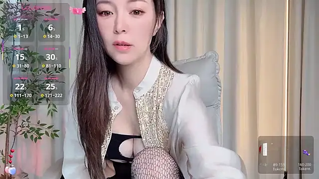 Snapshot of Ada-xixi chatting on 10, 11, 2025 Ada-xixi online show from 10, 11, 2025