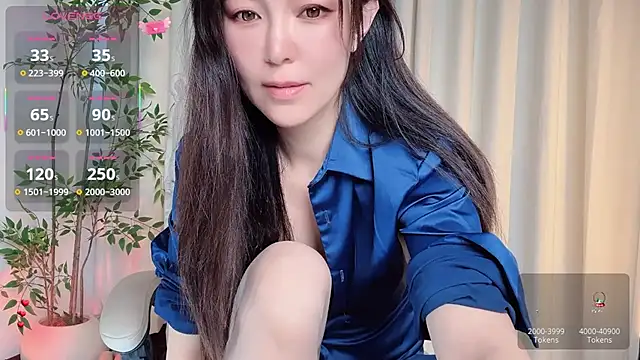 Snapshot of Ada-xixi chatting on 12, 11, 2025 Ada-xixi online show from 12, 11, 2025