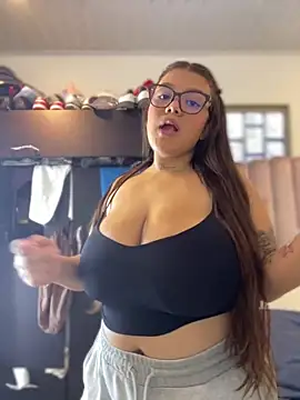 Michellesexxy online show from 1, 10, 2025