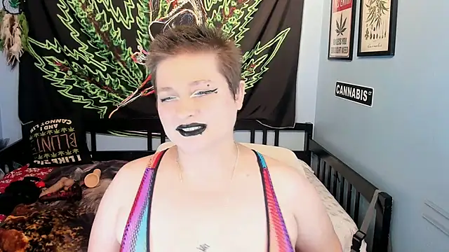 Snapshot of Chloenightmare chatting on 7, 11, 2025 Chloenightmare online show from 7, 11, 2025