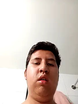 Snapshot of greeneyes999999999999 chatting on 2, 4, 2026 greeneyes999999999999 online show from 2, 4, 2026