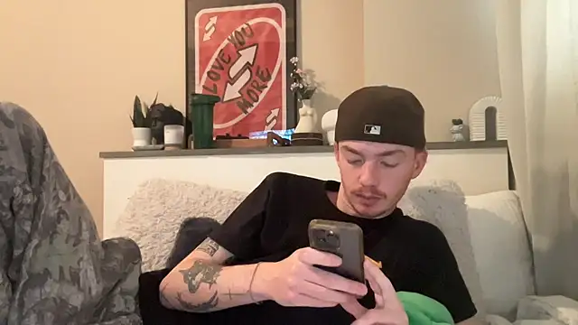 Snapshot of younghungginger chatting on 2, 1, 2025 younghungginger online show from 2, 1, 2025