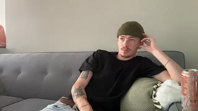 Snapshot of younghungginger chatting on 16, 11, 2025 younghungginger online show from 16, 11, 2025