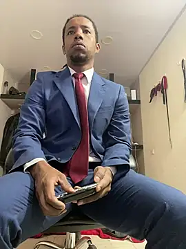 AlejoKhalifa  online show from 12, 7, 2026