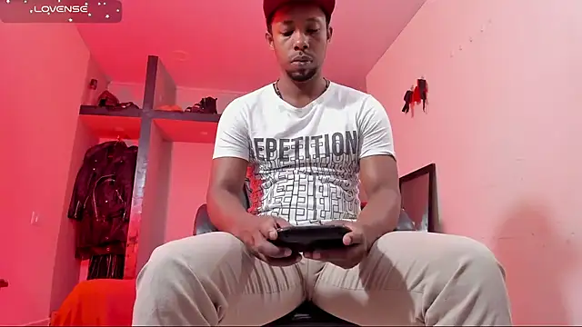 AlejoKhalifa  online show from 20, 7, 2026