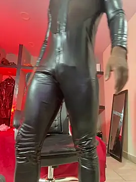AlejoKhalifa  online show from 23, 7, 2026