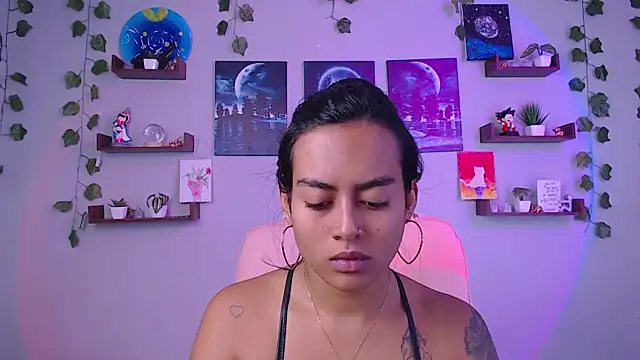 macey elliot  online show from 8, 2, 2025