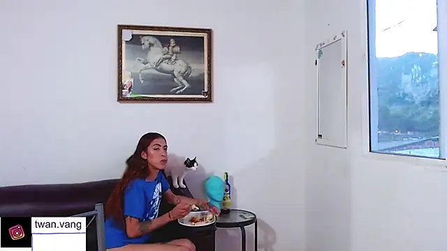 Snapshot of Trix_fiore_oficial chatting on 8, 9, 2025 Trix fiore oficial online show from 8, 9, 2025