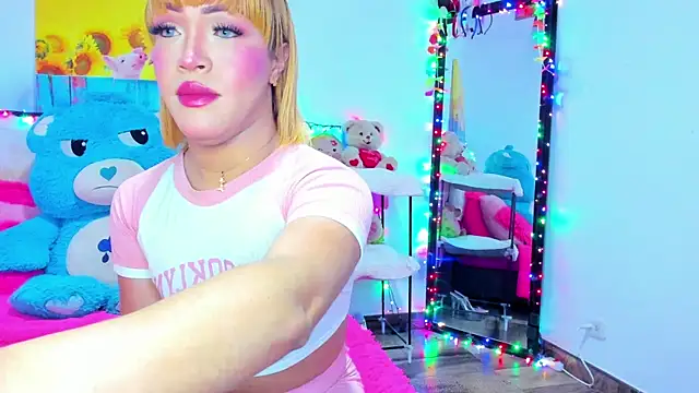 Snapshot of Candy_Candy__ chatting on 8, 5, 2026 Candy Candy online show from 8, 5, 2026