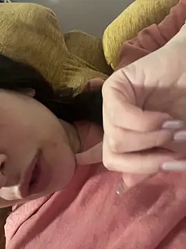 lylyacachonda online show from 25, 2, 2026