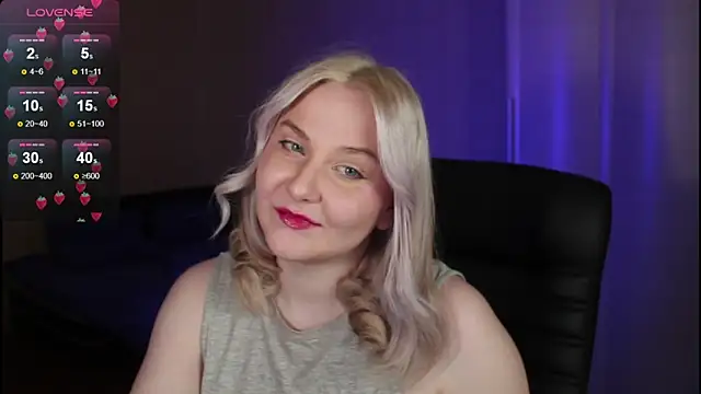 sensual girrrl online show from 13, 10, 2025