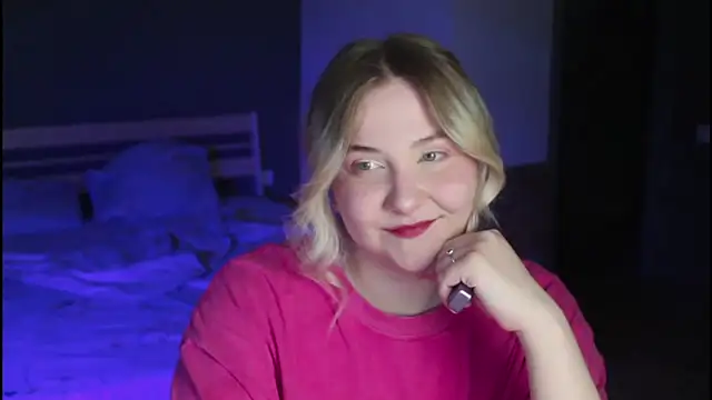 Snapshot of sensual_girrrl chatting on 25, 6, 2026 sensual girrrl online show from 25, 6, 2026