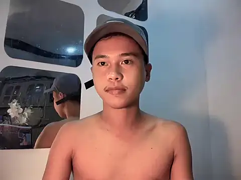 Snapshot of Asiantwink21 chatting on 29, 10, 2025 Asiantwink21 online show from 29, 10, 2025