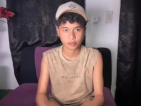 Asiantwink21 online show from 14, 1, 2026