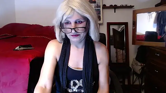 Snapshot of LorenJade chatting on 6, 8, 2026 LorenJade online show from 6, 8, 2026