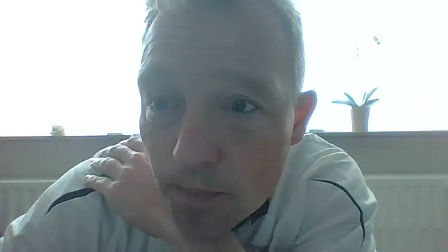 Snapshot of bertolini chatting on 17, 5, 2026 bertolini online show from 17, 5, 2026