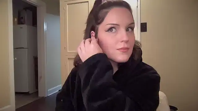 sexylilly69 online show from 4, 3, 2025