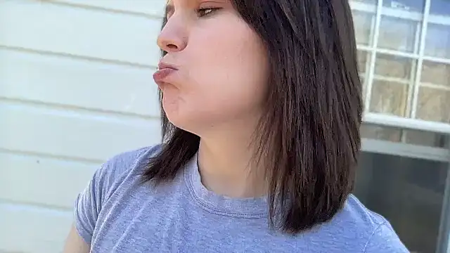 sexylilly69 online show from 17, 3, 2025