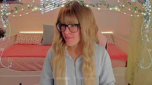 estivalae online show from 16, 12, 2024