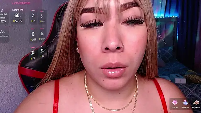 leahtemptation3 online show from 7, 1, 2025