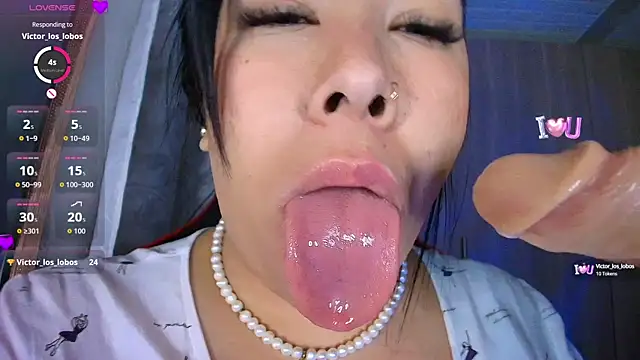 leahtemptation3 online show from 12, 10, 2025