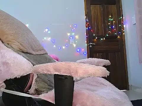 Irresistible24 online show from 19, 3, 2025