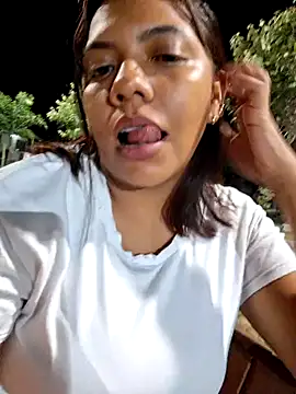 Snapshot of CanelitaPasion chatting on 4, 12, 2024 CanelitaPasion online show from 4, 12, 2024