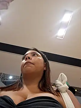 Snapshot of CanelitaPasion chatting on 28, 2, 2025 CanelitaPasion online show from 28, 2, 2025