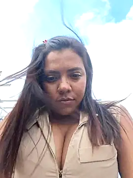 Snapshot of CanelitaPasion chatting on 21, 11, 2025 CanelitaPasion online show from 21, 11, 2025