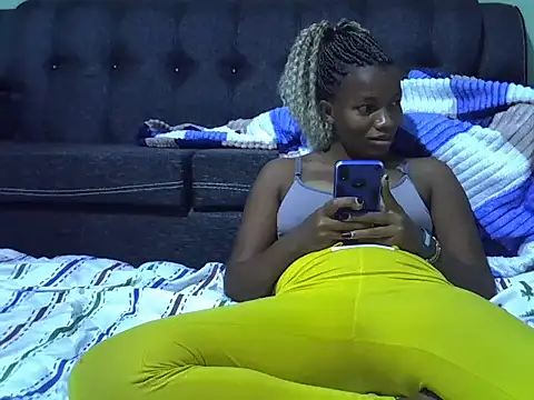 Snapshot of prettychoco1 chatting on 7, 1, 2025 prettychoco1 online show from 7, 1, 2025