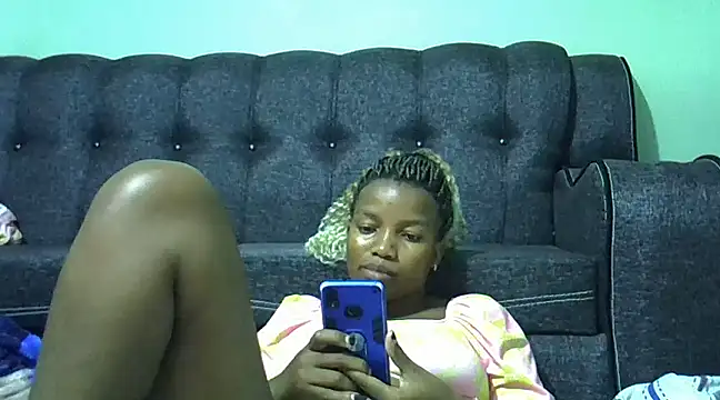 Snapshot of prettychoco1 chatting on 20, 1, 2025 prettychoco1 online show from 20, 1, 2025