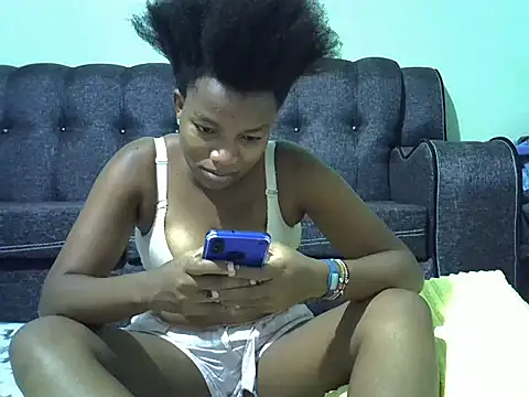 Snapshot of prettychoco1 chatting on 19, 2, 2025 prettychoco1 online show from 19, 2, 2025