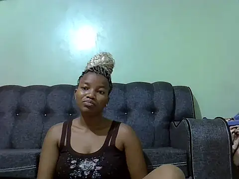 Snapshot of prettychoco1 chatting on 26, 2, 2025 prettychoco1 online show from 26, 2, 2025