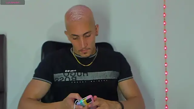 MikeRoss7777 online show from 15, 2, 2025