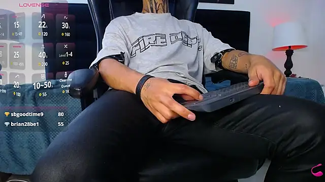 Snapshot of JuanCamiilo_66 chatting on 12, 2, 2025 JuanCamiilo 66 online show from 12, 2, 2025