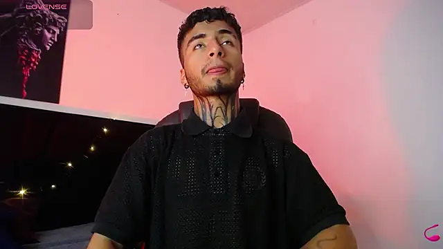 Snapshot of JuanCamiilo_66 chatting on 16, 2, 2025 JuanCamiilo 66 online show from 16, 2, 2025